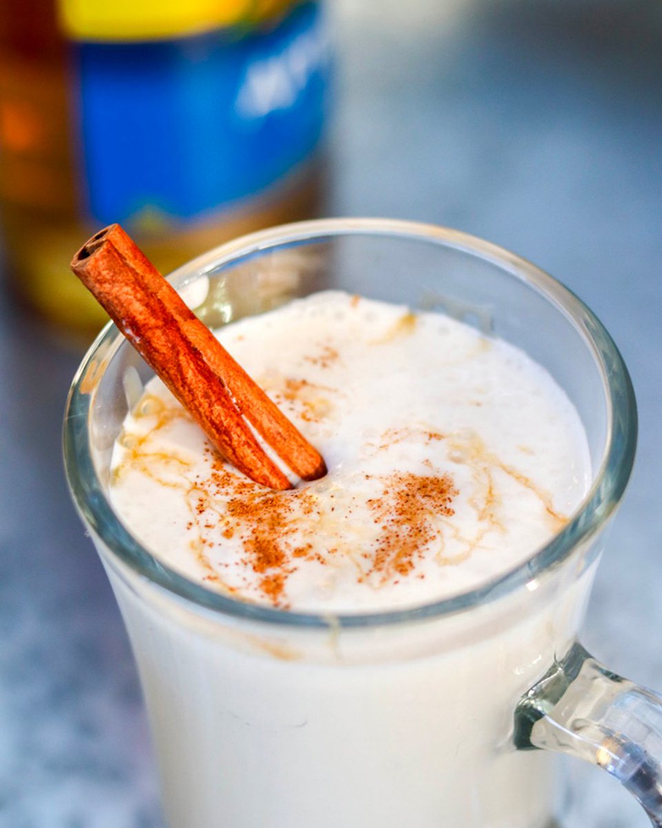 torani's tweet photo. The beautiful thing about the start of school is that fall is just around the corner. 🍁 

Link for this Hot Caramel Apple Cream Drink from @dailydishrecipe - https://t.co/UB0H2xjMf8

#Torani #Apple #Caramel #BackToSchool #HotDrinks #AppleCream #FallFlavors https://t.co/oXa6nV8iiH