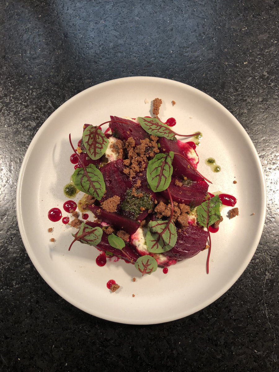 Tellement fier de voir ce projet à réalisation! Bazarette. Bar à vin. Café de quartier. Centre-ville • Centre Bell. MAINTENANT OUVERT • NOW OPEN ❤️