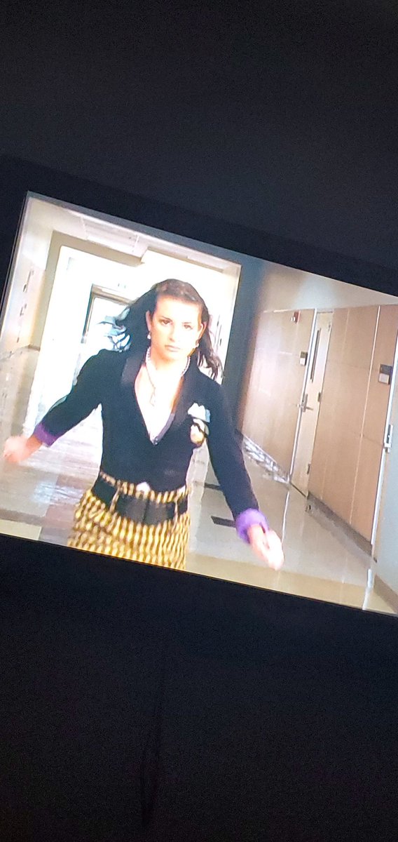 NathanH1229's tweet photo. When you decide to rewatch Glee again to live your best life and that that in 3 minutes Rachel Berrys emotional level went from 😁😃 to ����😱 to 😡🤬😤 to 😢😭 and you can Totally relate to the escalation. @LeaMichele ❤️👏👏👏👏👏👏 https://t.co/rCQXQF2kG8