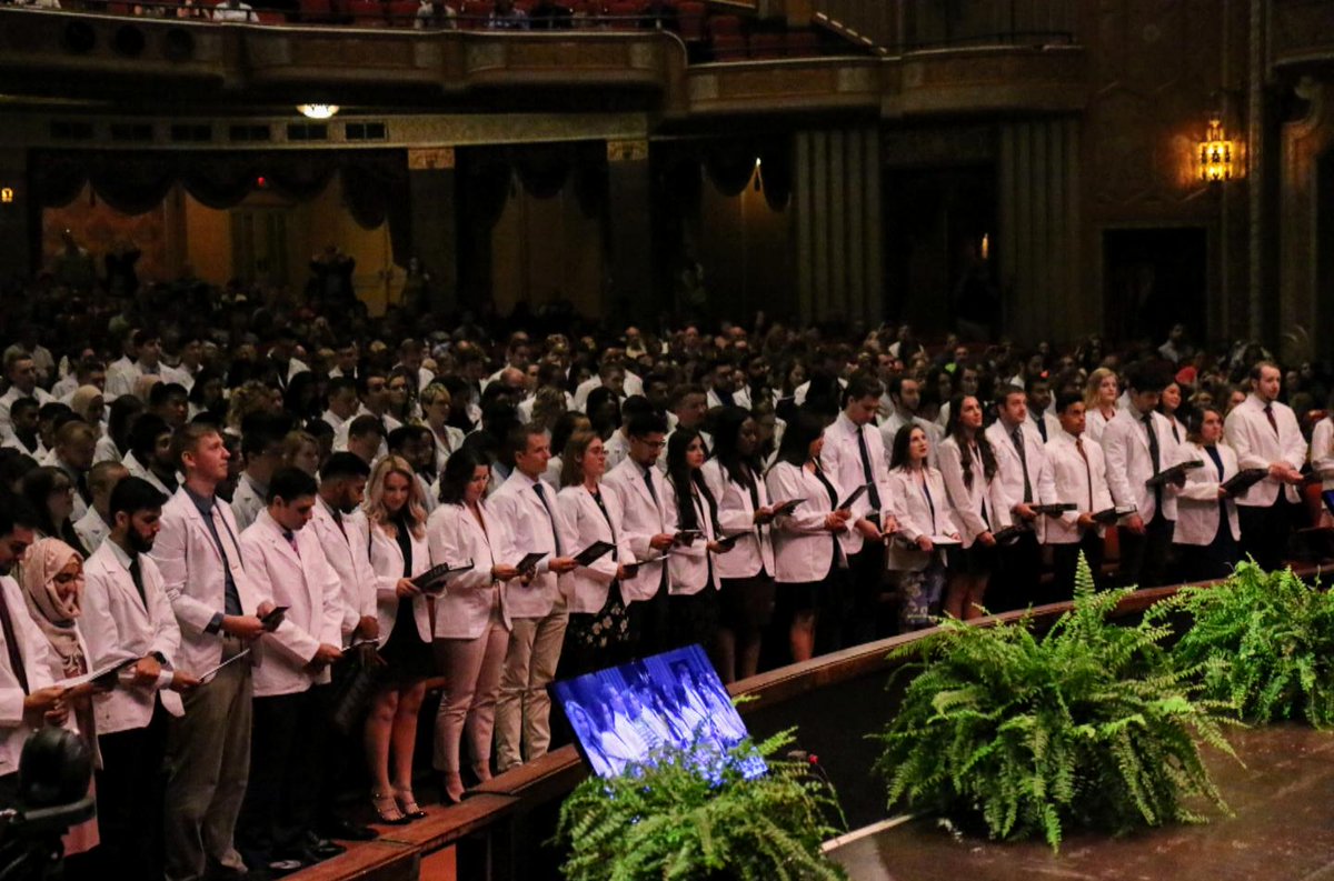 1LECOM's tweet photo. Introducing LECOM Erie's newest class of DO's, freshly coated! ๐ฅผ๐
#LECOMWhiteCoat #LECOM2023 https://t.co/z1foo2iihQ