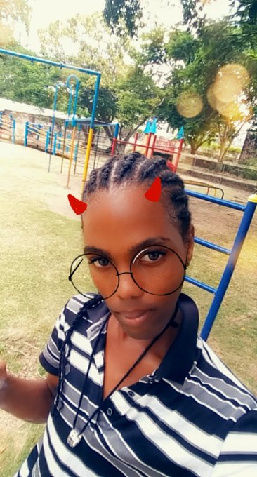 Despite this style lasted a day i loved it what do you think? 

Like for puffy hair
Comment for braided