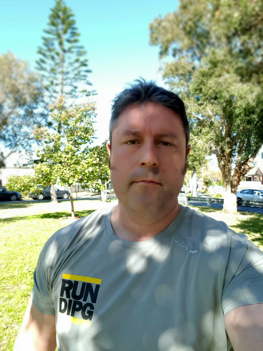 In #ChildhoodCancerAwarenessMonth one unfortunately stands out in particular; #DIPG a deeply invasive #braincancer that is very hard to treat. Please support much needed #research in this devastating #childhoodcancer by donating here rundipg.org/fundraising/ #itstricky #rundipg