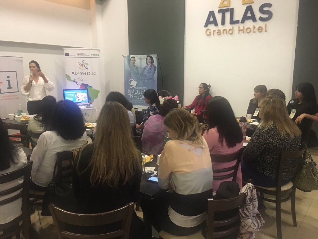 CarlotaCarball's tweet photo. CoffeTalk salió muy lindo ! Muchas mujeres emprendedoras que apuestan al futuro y que no aflojan 🌷👏👏#Oame #CamaraComercio #AlInvest https://t.co/MDu5i4W0LK