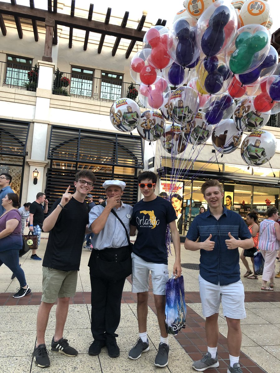 ohdeca_sec's tweet photo. Sooooo.... college is cool and all but I’ve been thinking that the faster the days tick by the faster someone is taking over my position in Ohio DECA . Who will to fill the shoes of team 75? No idea, but if you have an interest let me know! https://t.co/kRA9q6iggp