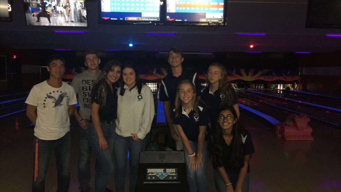 careydeca's tweet photo. Just some @LollaPizza volunteers going bowling🎳 Future all-American bowling team?#Wearecarey https://t.co/zvVjAW2eLq
