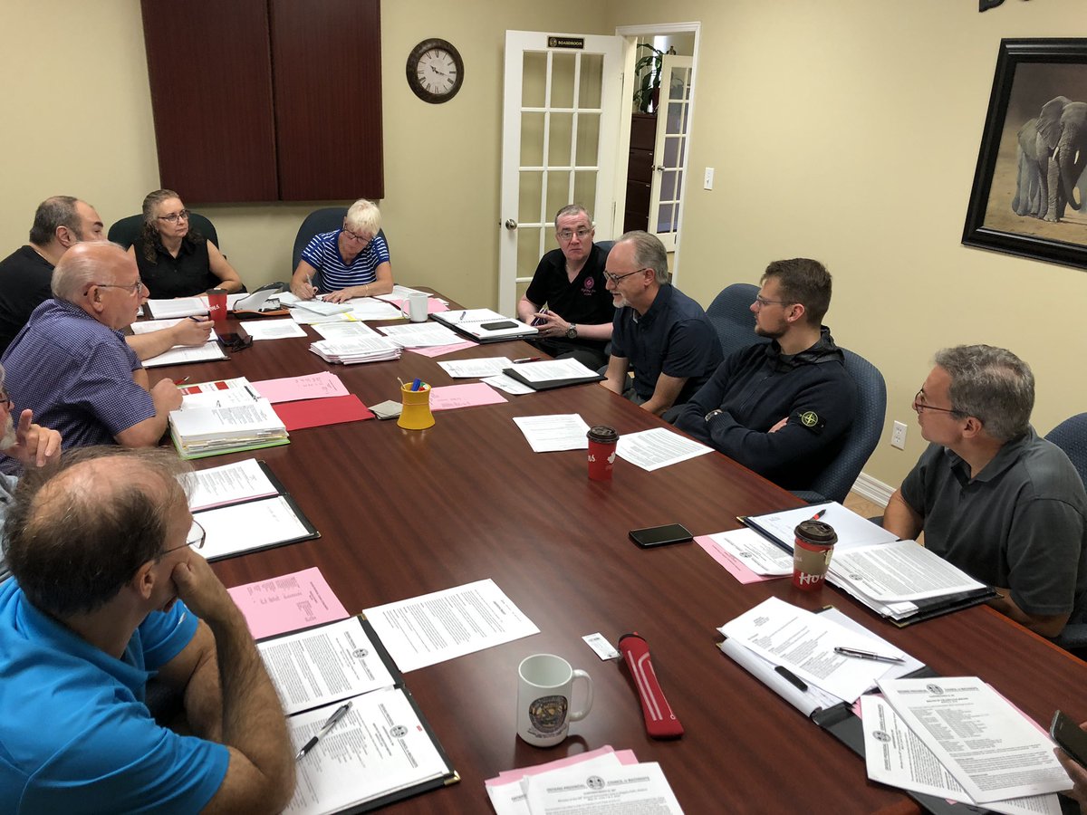 smichalowicz's tweet photo. Doing the good work of the IAM #OPCM (Ontario Provincial Council of Machinists) to protect & defend workers’ rights at our Exec meeting.
#MyUnionMyFuture ⚙️💪 https://t.co/OU0zSNjJGx