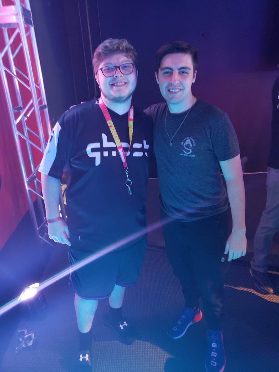 Aydan I Just Ran Into Shroud At Cheesecake Factory Lol