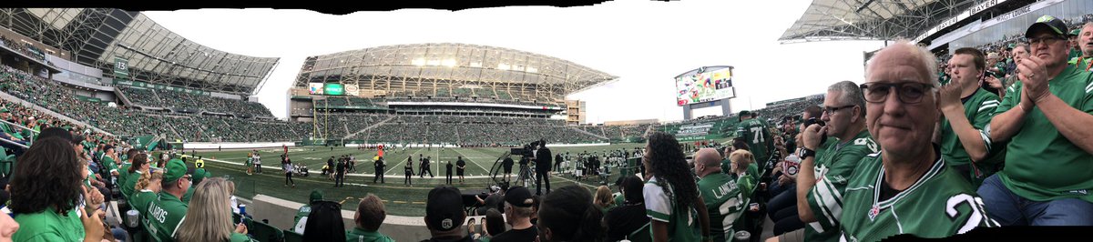 carmmichalenko's tweet photo. @sskroughriders first time in amazing stadium! #riderslive #riderflo dance team https://t.co/dl6v7xCy36