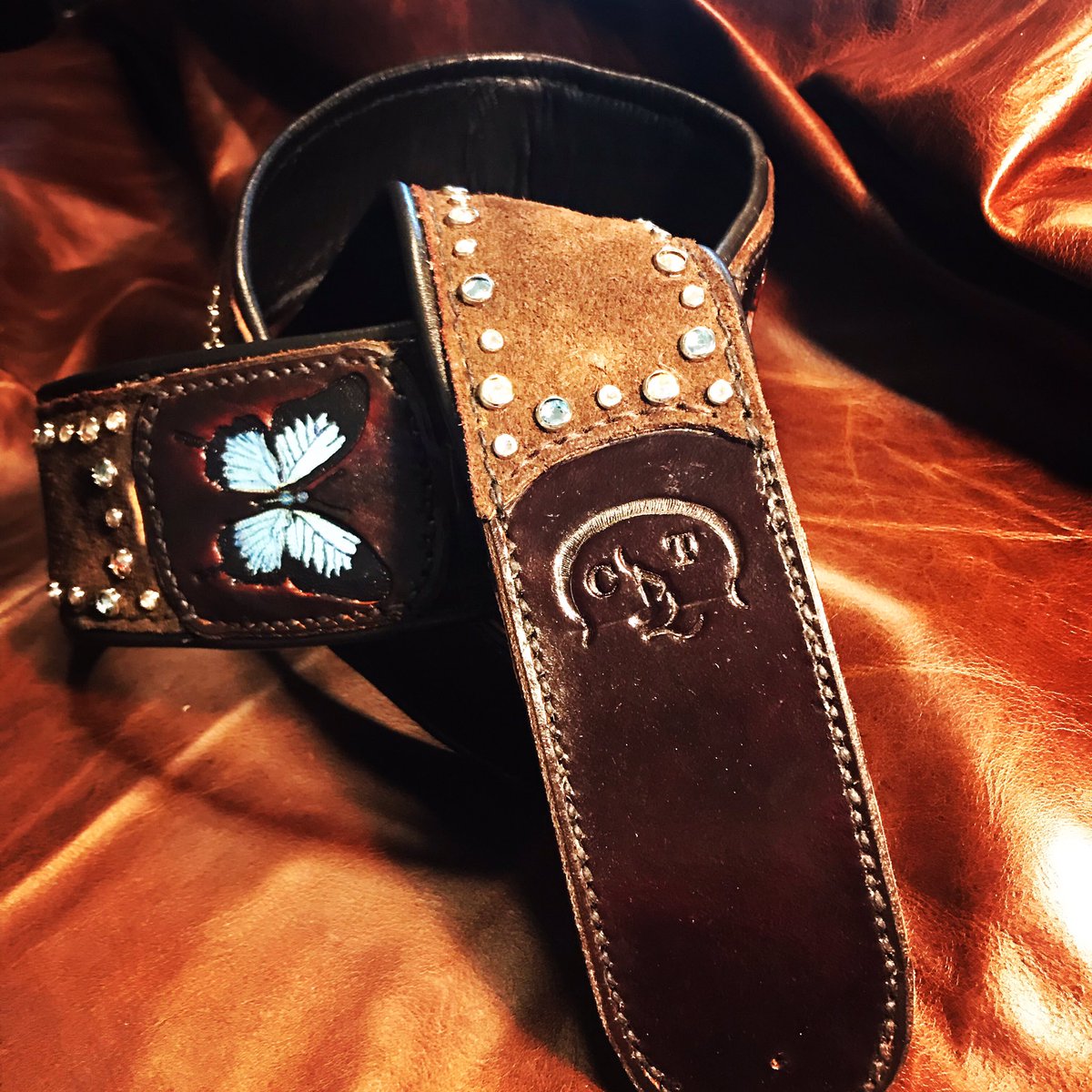 CTStricklandJr's tweet photo. I’ve expressed a passion for art many ways before I can remember. This example showcases my art & design in servicing musicians like @KaylinRoberson with leather and @swarovski crystals . #ctmusicstraps #Swarovski #CustomerService #fineart #kaylinroberson https://t.co/MOP3BwQ7yv https://t.co/ZcP9meHqoD