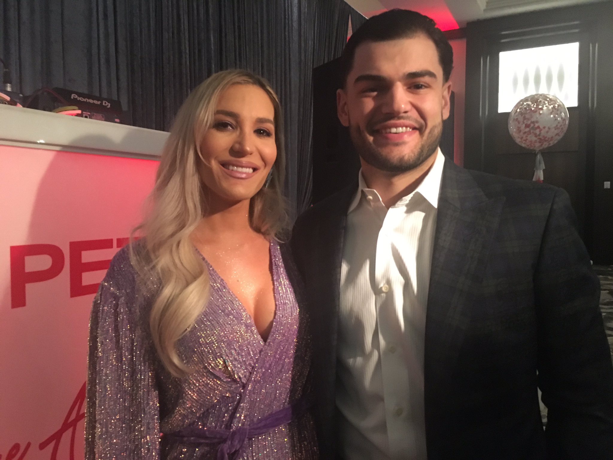 X 上的Mark Berman：「Lance McCullers Jr (@LMcCullers43) and his wife Kara  (@karaleighhh) honored during the 15th @HoustonPetSet Gala at The Post Oak  Hotel for their contributions to animal welfare causes. #Astros   /