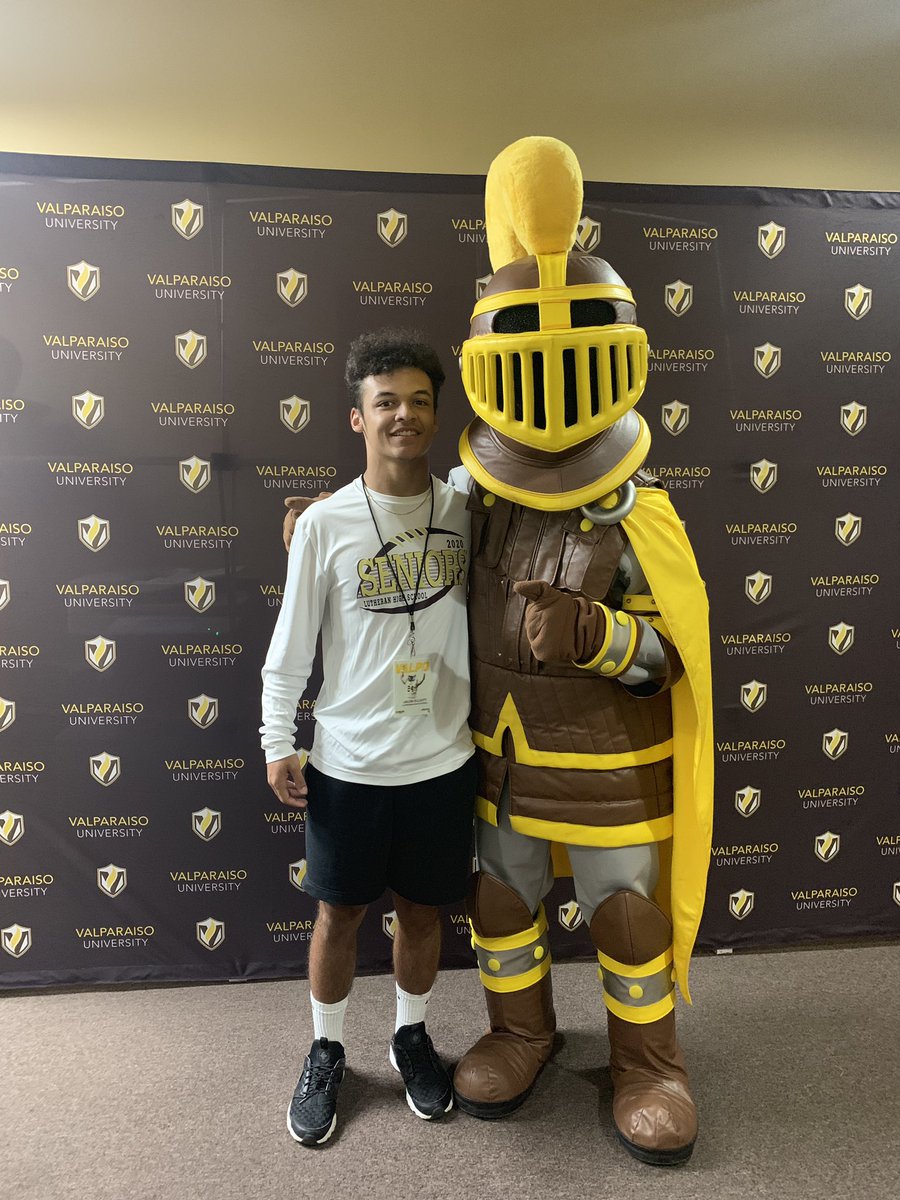 Jalen Elliott (@__coachelliott) on Twitter photo Had a great Visit today at Valparaiso University. Thank you <a href="/CoachLimbach/">Chris Limbach</a> for the invite Had a great Visit today at Valparaiso University. Thank you <a href="/CoachLimbach/">Chris Limbach</a> for the invite