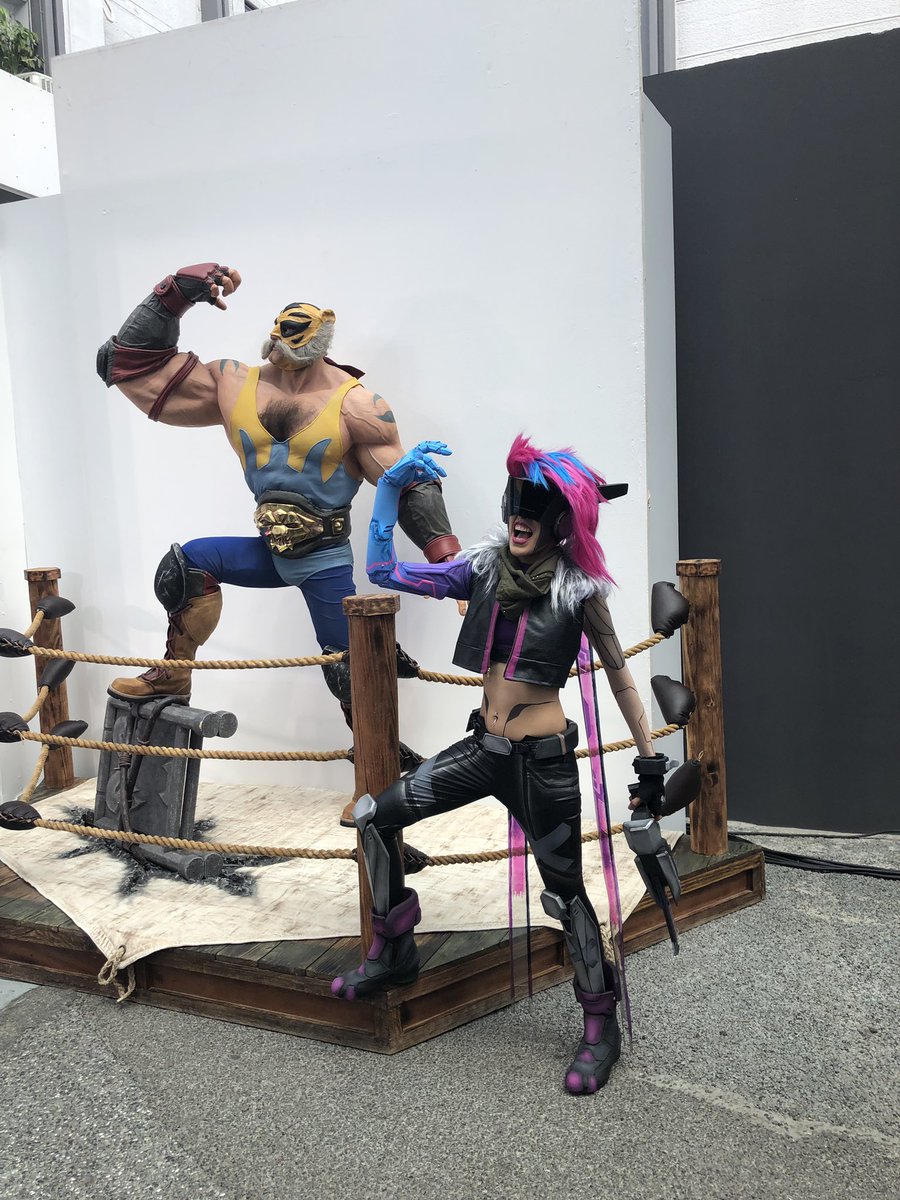 GiselleFitch's tweet image. El Tigre Baum y PROYECTO JINX 💪🏻😬 #leagueoflegends #projectjinx #eltigrebraum #gizerucosplayer #aztecaesports