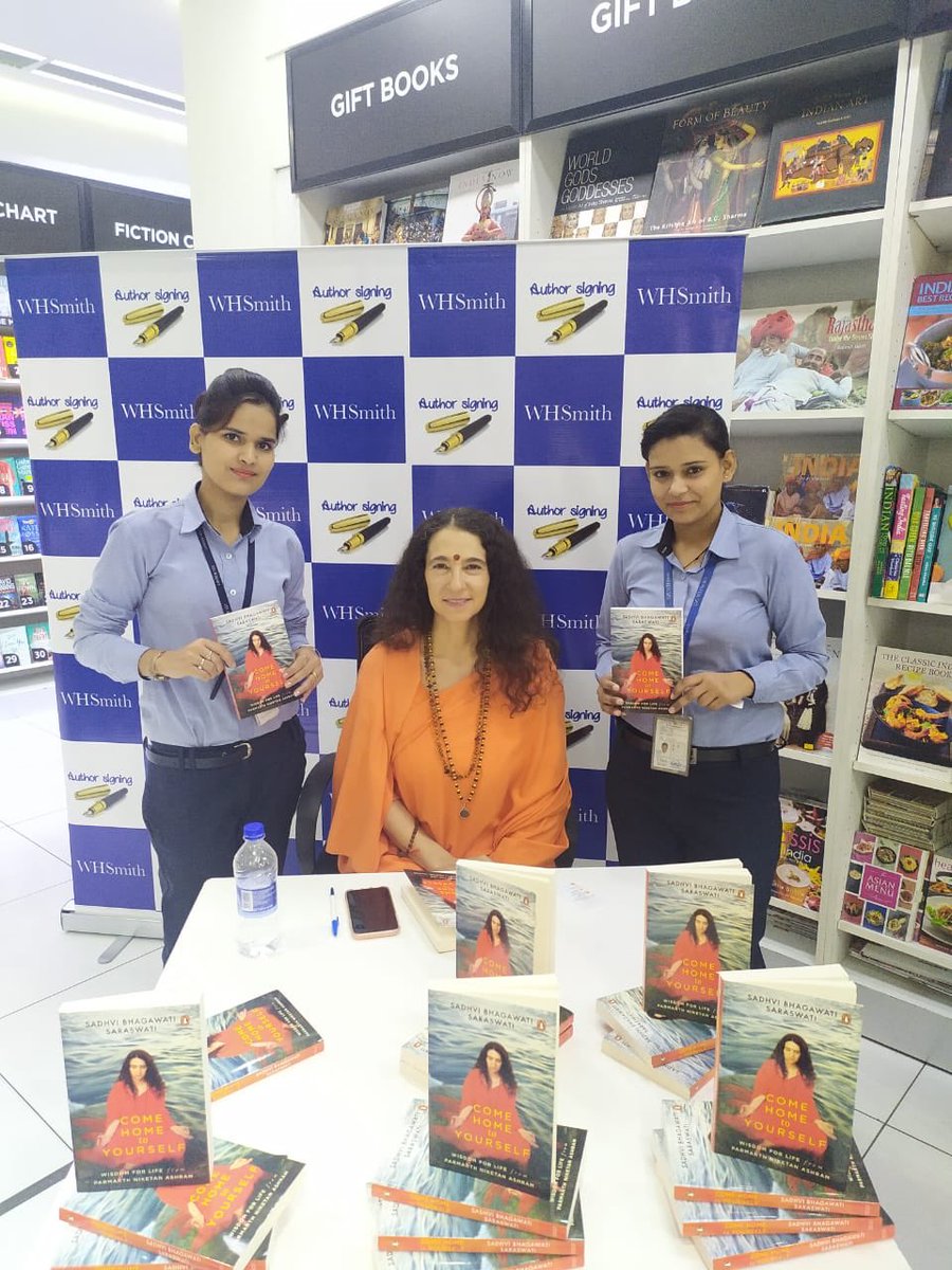 SadhviBhagawati's tweet image. More pics of book signing of my new book #ComeHomeToYourself published by @PenguinIndia at @WHSmithIndia bookstore at 
@DelhiAirport on my way to #Madrid to be part of @santegidio_ES @Paz2019Madrid
conference

#PeaceWithoutBorders #pazsinfronteras #Madrid2019 #peaceispossible