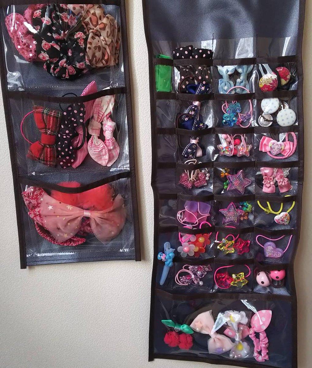 黒ピンキィ どっか買い物ついでにすぐ娘のヘアゴム買ってしまう 笑 増えるヘアゴムの良い収納方法はないかな ウォールポケットがすぐいっぱいになっちゃう 娘 ヘアゴム ヘアアクセ 収納 ハロウィン セリア 可愛い 女の子 黒ピンキィ どっか買い物ついでにすぐ娘のヘアゴム買ってしまう 笑 増えるヘアゴムの良い収納方法はないかな ウォールポケットがすぐいっぱいになっちゃう 娘 ヘアゴム ヘアアクセ 収納 ハロウィン セリア 可愛い 女の子