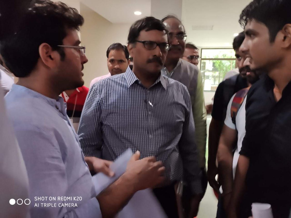 m_sinchan_'s tweet photo. Weeks after meeting with @DrRPNishank and presenting our concern regarding #MtechMsStipendhike,
We still have not received any affirmation from govt of getting our issue received.
@HRDMinistry 
@PMOIndia 
@ndtv 
@ABPNews 
@TheLallantop https://t.co/Hg4RwBGTZV