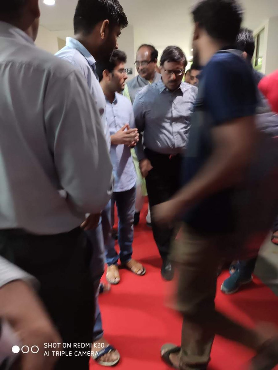 m_sinchan_'s tweet photo. Weeks after meeting with @DrRPNishank and presenting our concern regarding #MtechMsStipendhike,
We still have not received any affirmation from govt of getting our issue received.
@HRDMinistry 
@PMOIndia 
@ndtv 
@ABPNews 
@TheLallantop https://t.co/Hg4RwBGTZV