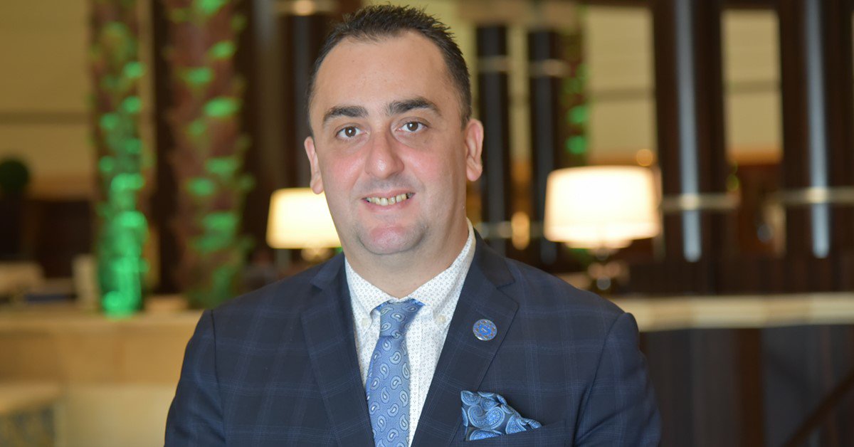 Congratulations to Mr. Rabii Mehdi for being promoted to Director of Food and Beverage at Roda Al Bustan. We wish you the best of luck in all of your future endeavors.

#rodaalbustan