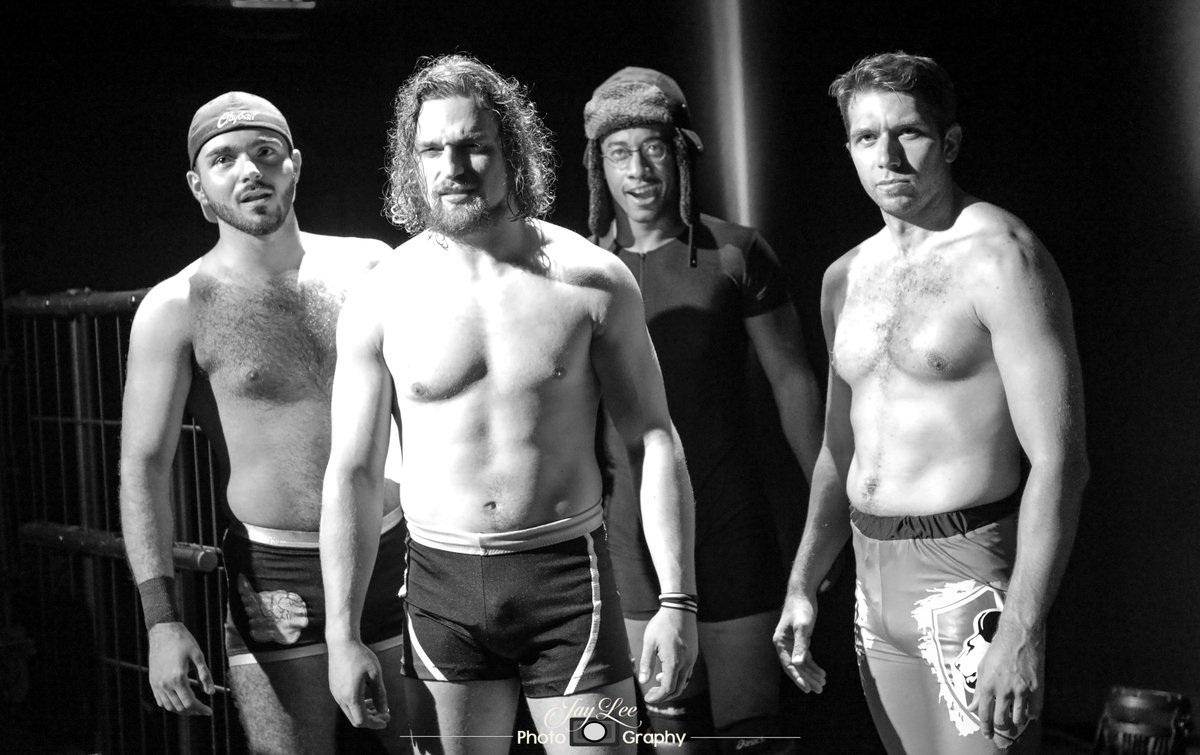 JayLeeAC's tweet image. Photos of #HeadOfTheClass @FlyingVTheatre @LoganLaroux @electriconeal @TheShooterKM @AlanClabaugh