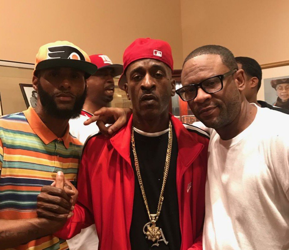 ChipRaw1's tweet photo. Imagine having the chance to meet the person that inspired you to pick up the 🎤!!! @rakimgodmc @EricBandRakim #ClassicHipHop #Inspiration https://t.co/77u3IW3Prq