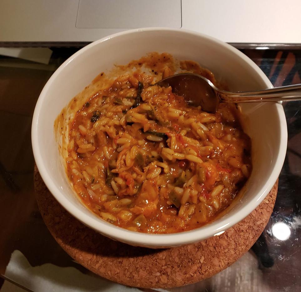 Adorabolical83's tweet photo. I have 3 more of these in the fridge. #HEB #MealSimple crawfish étouffée. If this doesn't blast out the rest of my sinus problems, nothing will! #sweating #goodspice https://t.co/UIce3Cl4eL
