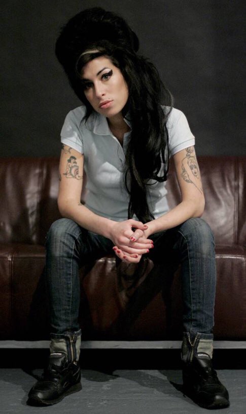 Happy Birthday Amy Winehouse my big fat crush on you will never cease  