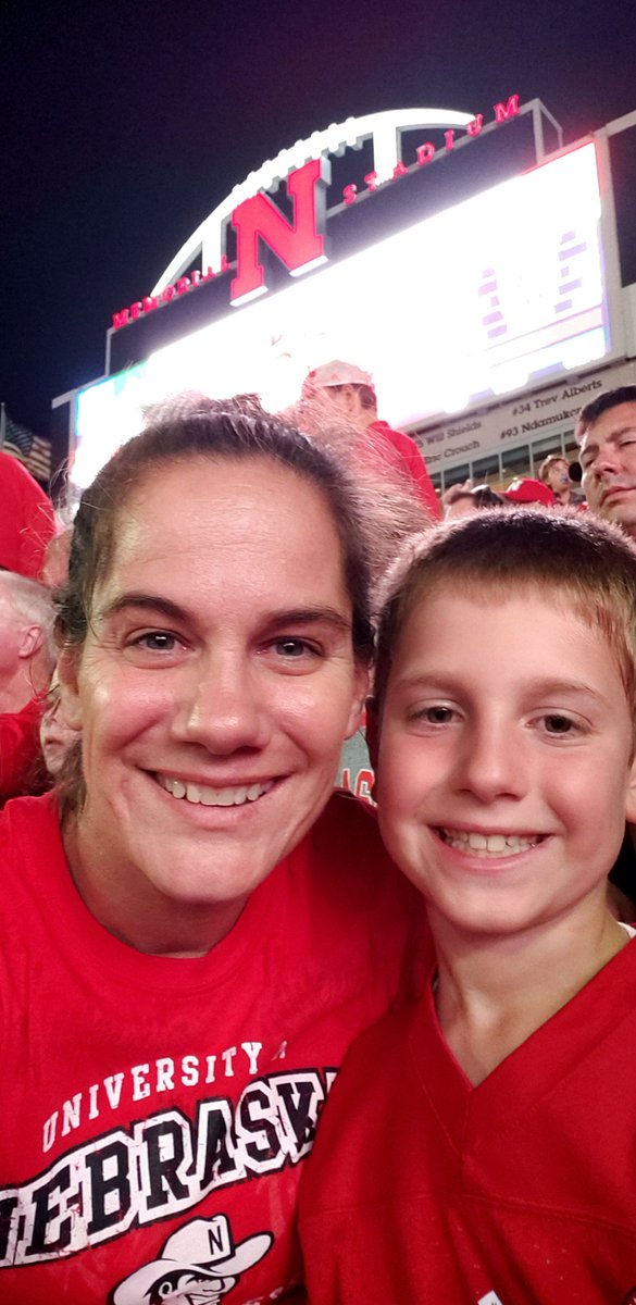 GO BIG RED 🏈🎈 #Huskers