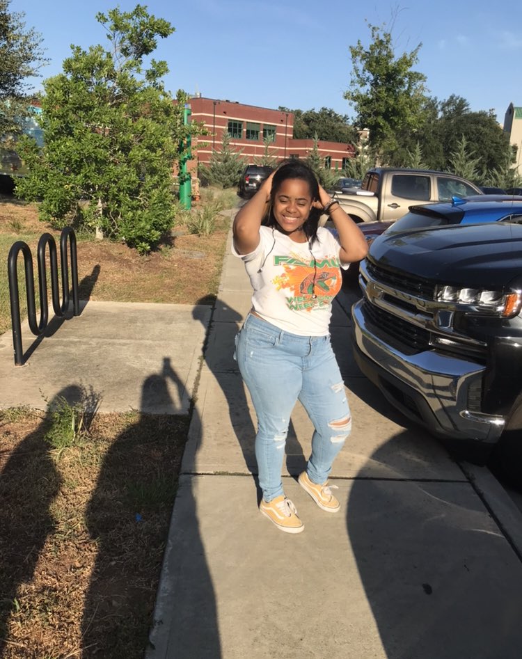 TheMisfitP's tweet image. first game 🐍🐍 💚🧡 
#famu23 #famu2023