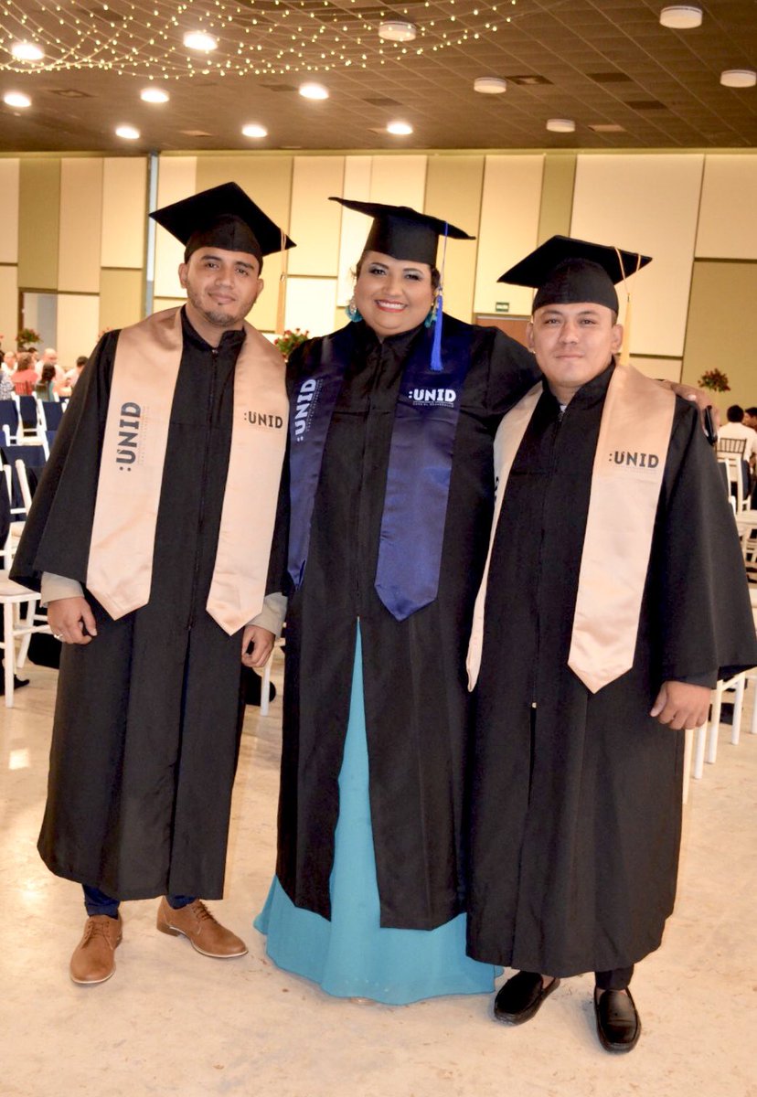UNID_Czm's tweet photo. GRADUACIÓN UNID CAMPUS COZUMEL https://t.co/leWFss8Lll