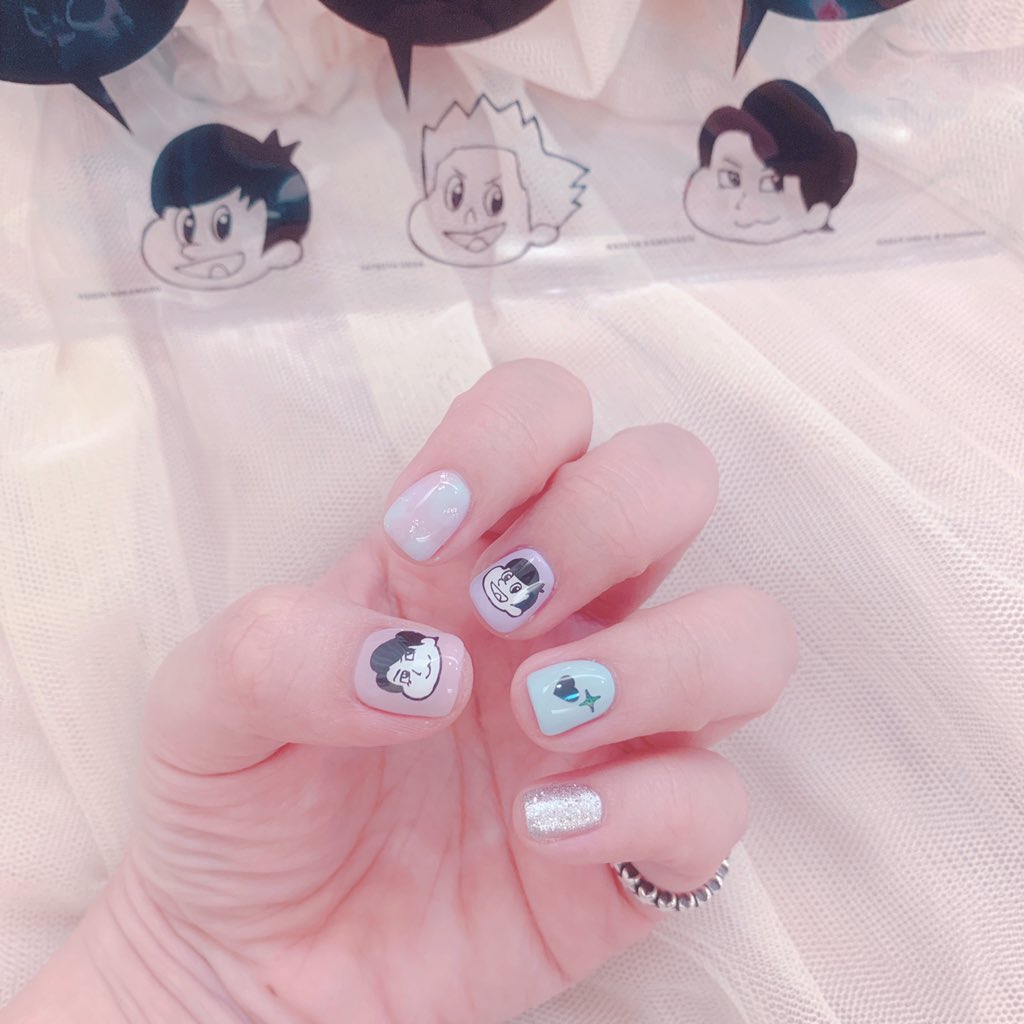 あいり 今回のネイルもkat Tun仕様にいたしました カラーはもちろんメンバーカラー お気に入りです Kattunlivetour19ignite Kattunlivetour19 Ignite ネイル Nail Newネイル 参戦ネイル Kattun 亀梨和也 上田竜也