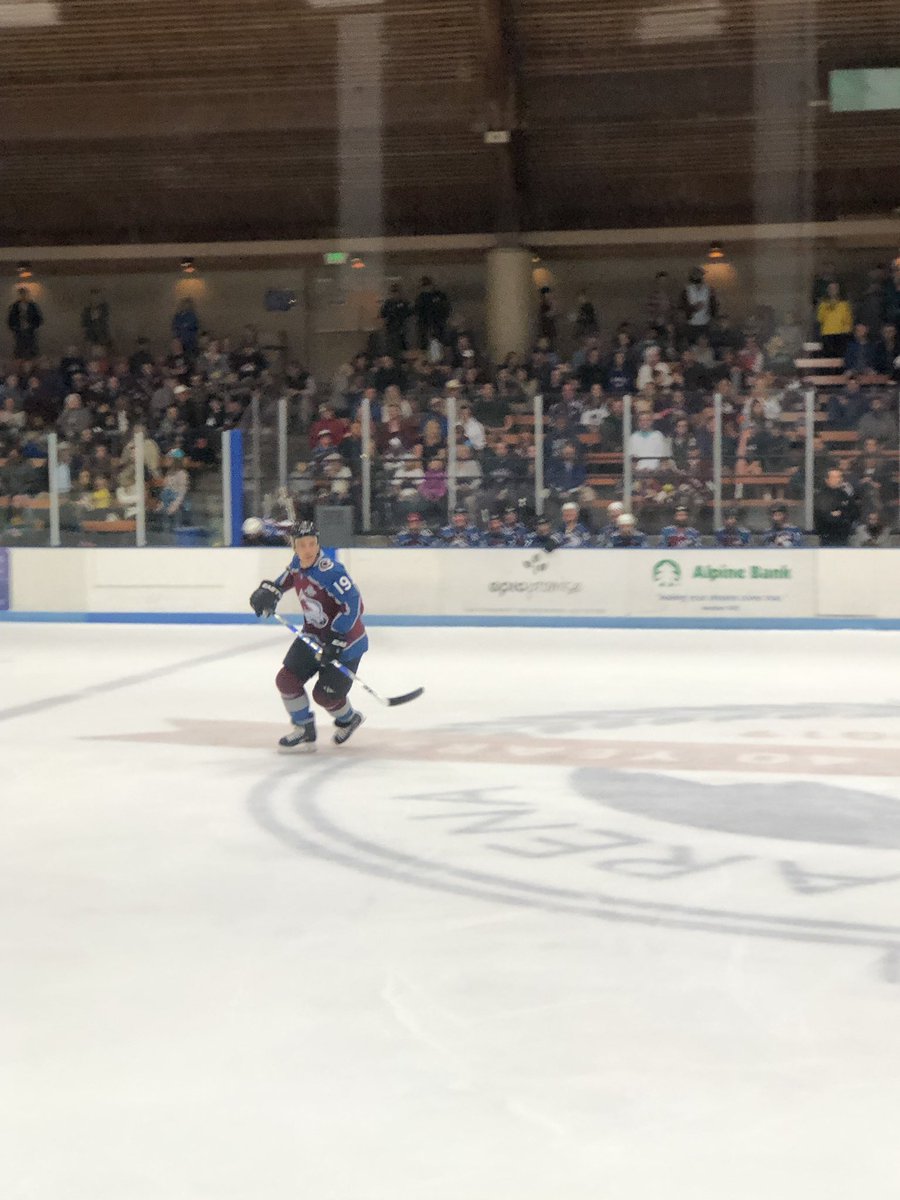 RadioMoser's tweet photo. Gotta tell ya, “The Captain” still has it. Sakic with a top shelf snipe tonight. @Avalanche #AvsAlumni #Vail https://t.co/cvsSdT9Kha