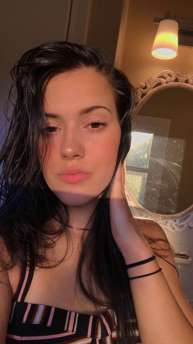 Cam♋️ tweet media