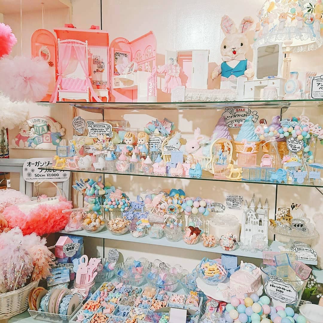 新宿店1周年フェア♪ 【 かわいいアンティーク市 開催中♡】 . レアな