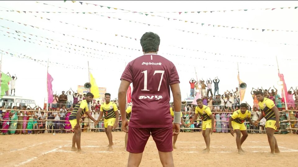 Poovarasu_Skfc's tweet photo. நம்மள மாதிரி பசங்க 
ஒரு தடவை ஜெயிச்சா 
ஒத்துக்க மாட்டாங்க

ஒவ்வொரு தடவையும்  
ஜெயிக்கணும் !!
ஜெயிப்போம்😍😘Luv u @Siva_Kartikeyan anna
#NVPTrailer
Pakka family entertainment 
#NammaVeettuPillaiTrailer waiting 💥 @AnandSkfc @navneth @vimalraj952 @AllIndiaSKFC https://t.co/Locde7uKxK