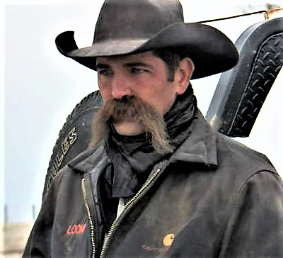 don_Chupacabra's tweet photo. @ufc When will @Cowboycerrone stop messing around and just grow the classic cowboy mustache?
#fightnight158 https://t.co/xSj3YhofsU