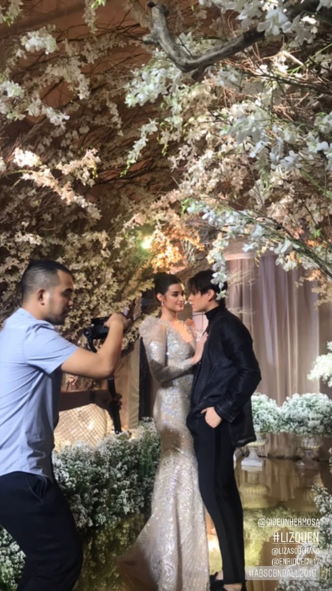 anuenanaman's tweet photo. Hoy sa tent na lang! 🙈😝🔥❤

cto: metrosocietyph https://t.co/t8bYGLdFVg