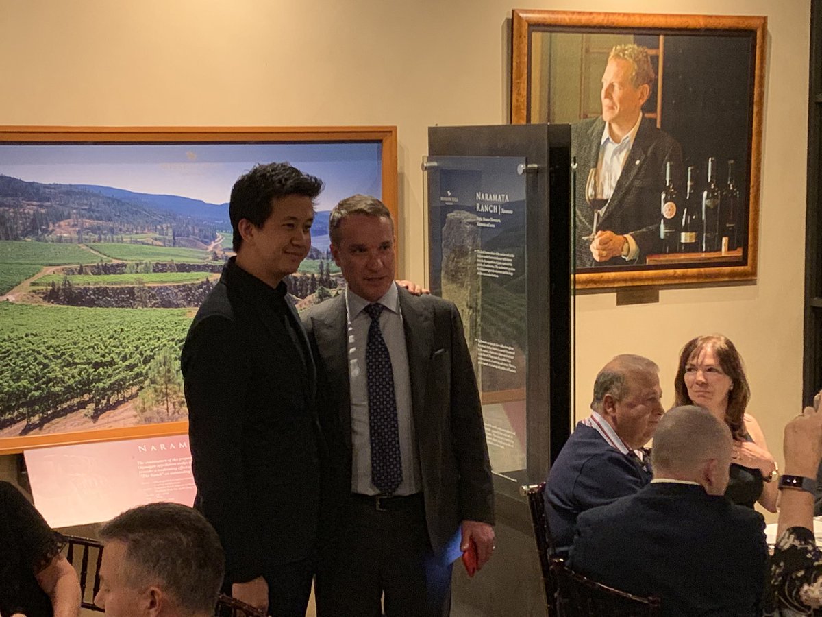 CanadianSVS's tweet photo. Congratulations Dr. Gary Yang @UBCVascular on winning the 2019 Sigvaris award #CSVS2019 https://t.co/BpqpwlpaKn