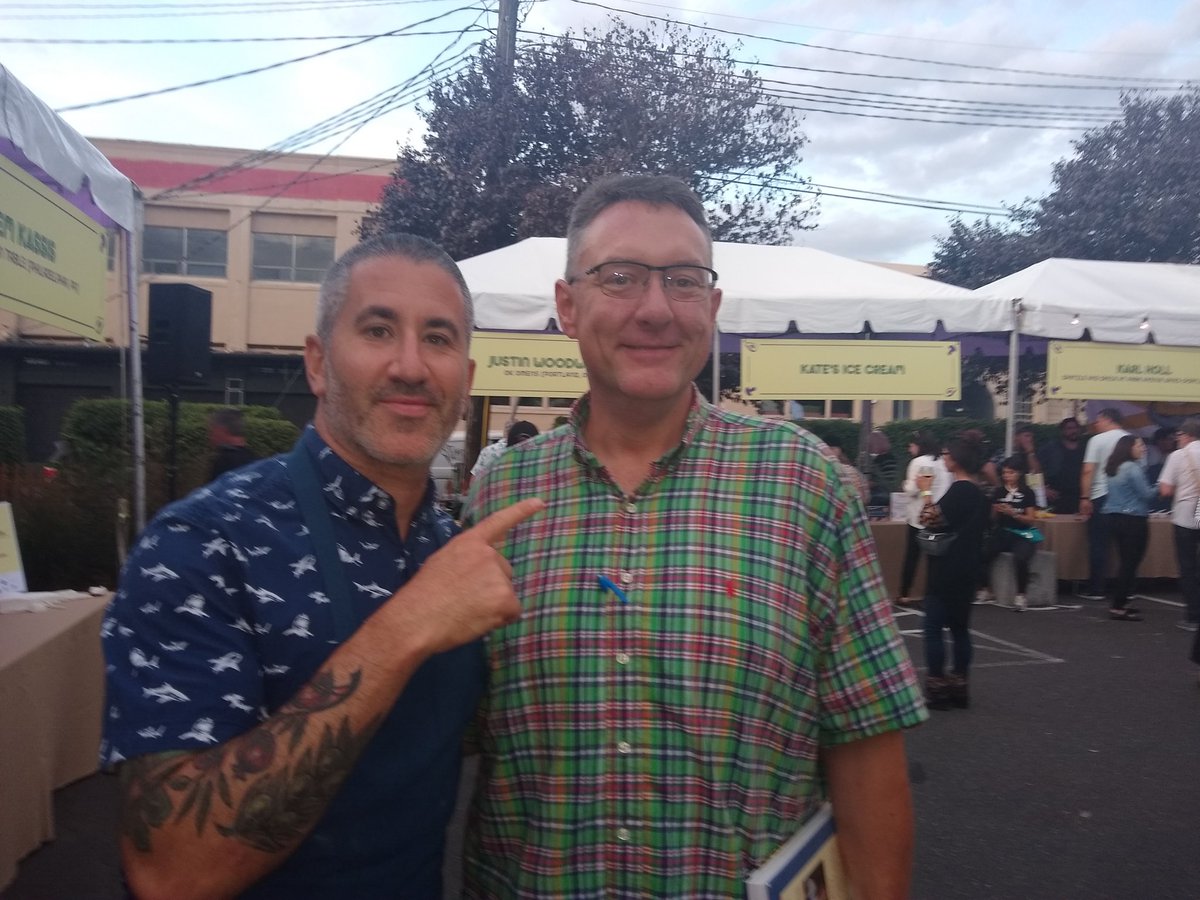 TMatthewEvans's tweet photo. Whoa! Met Michael Solomonov and Josh McFadden at #FeastPortland tonight. Amazing food and gracious people. @zahavrestaurant @joshua_mcfadden https://t.co/yyilIu7H16