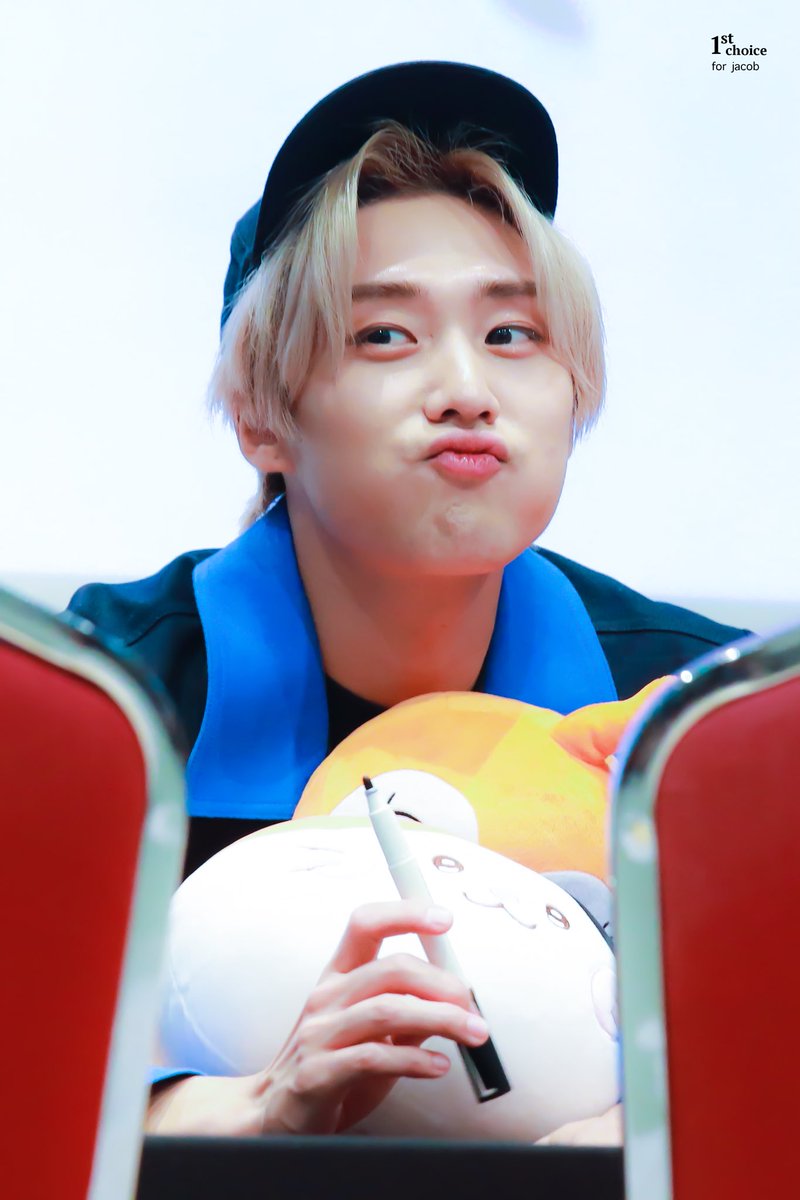 HakPiggy's tweet photo. @ultskev @WE_THE_BOYZ Thank you for the Giveaway <3 https://t.co/nzBDxbRpgd