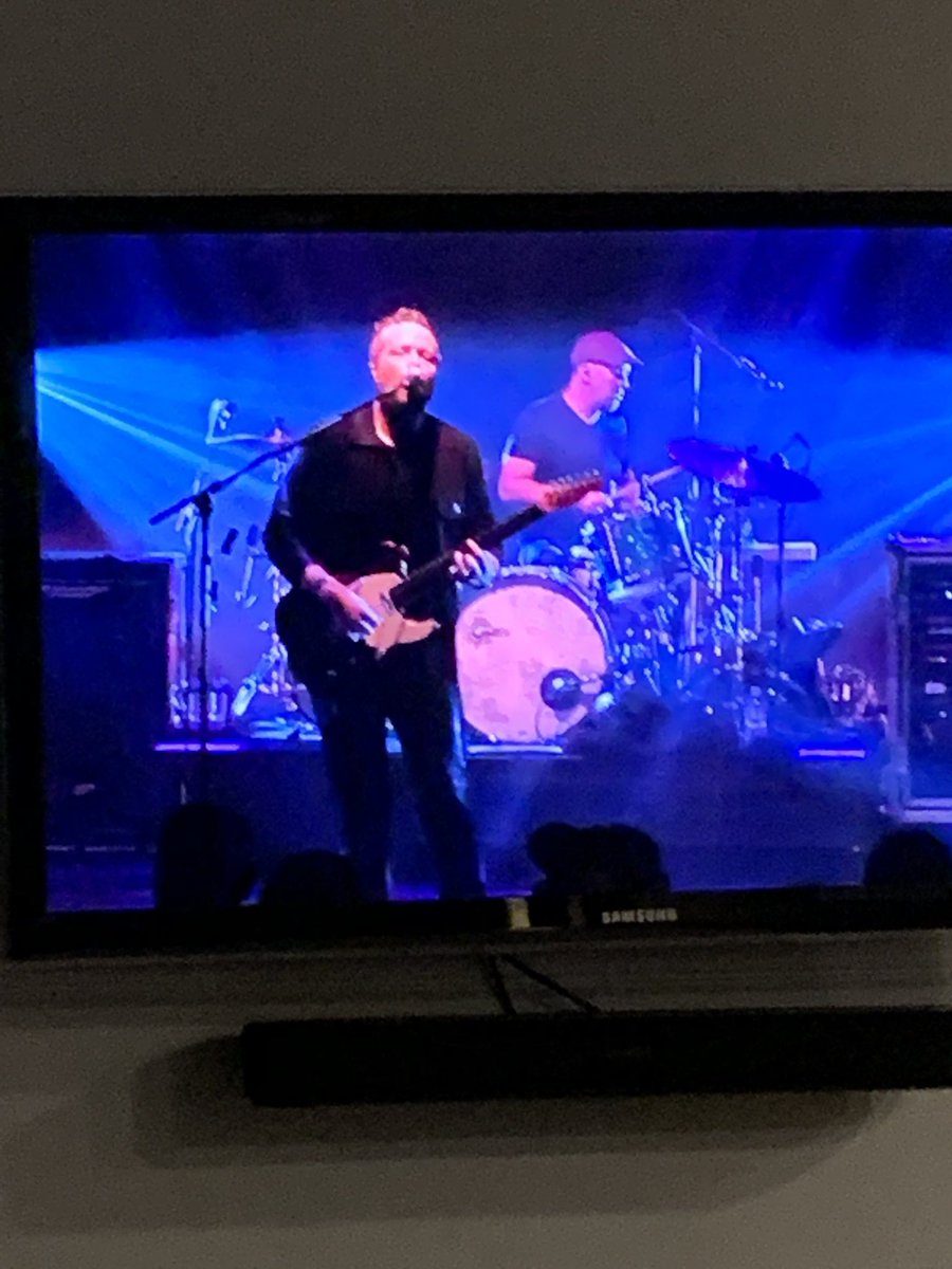 mixedmeter's tweet photo. @JasonIsbell the set was amazing again!  Now, can you please convince my wife that I need to make the trip to Nashville, because last year was amazing!!! https://t.co/9fCZO2dXm5