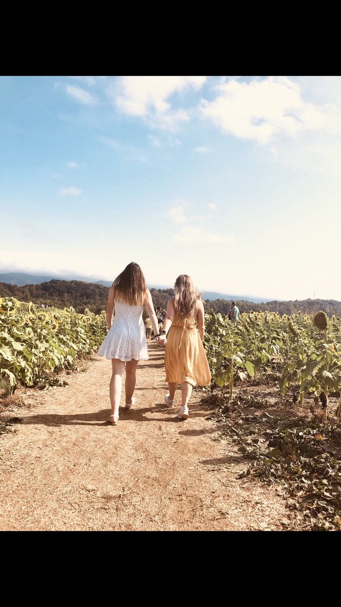 ryleefisher11's tweet photo. 🌻☀️ https://t.co/2extNAJ9wP