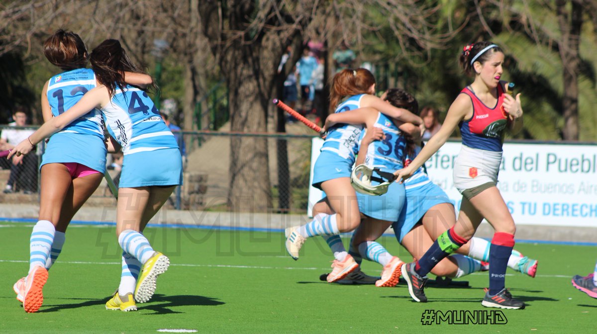 HockeyMUNIHD's tweet photo. #THMD2019 #02R08f #Damas #InterC 
#CiudadC  Vs #DepoFrancesa  en #CCBAHockey By #MuniHD https://t.co/Ql1s2FCQNG