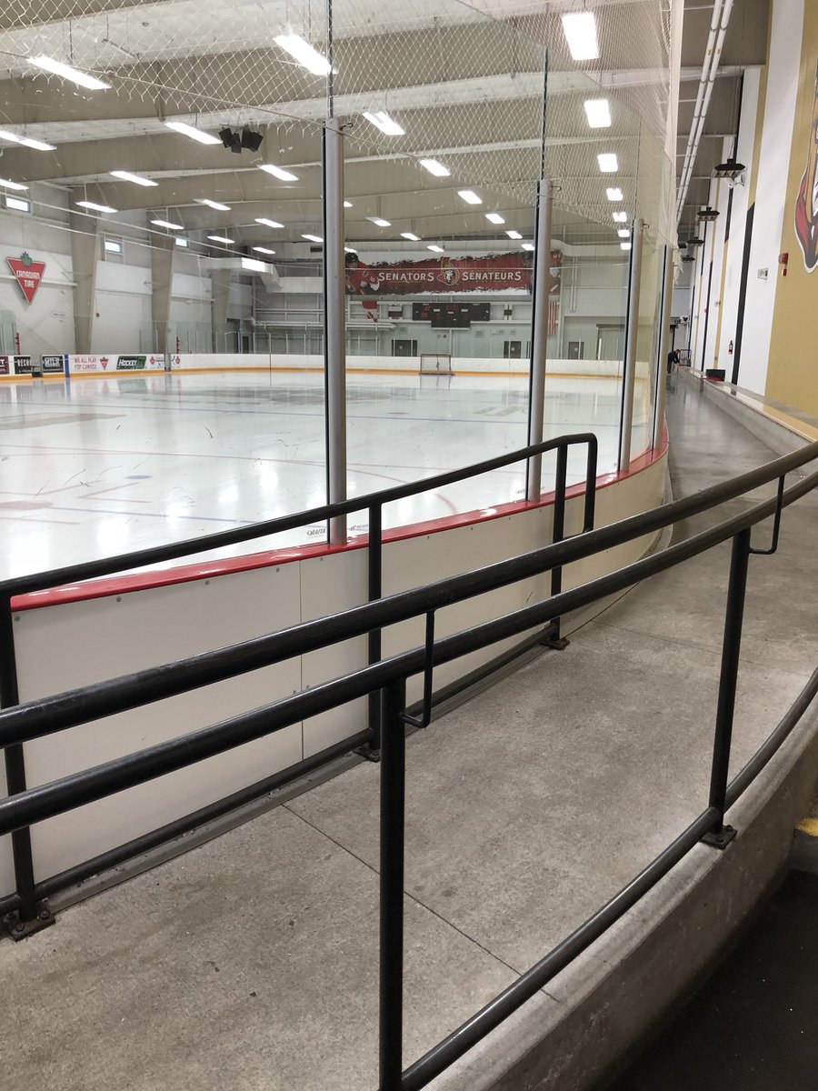 Caught the red eye overnight so we can watch a dozen games this weekend in Ottawa ! <a href="/TheCCHL/">The CCHL</a> #ontariohastalent