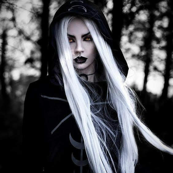 DarkLyalSoul's tweet photo. There are few who stay away from my domain. Why they don't understand how they got there. Or why they understand that they will never be so close to what fear most ... #LiliTh #SweetHell 🔥👹🔥 https://t.co/Ve31qOJWsf