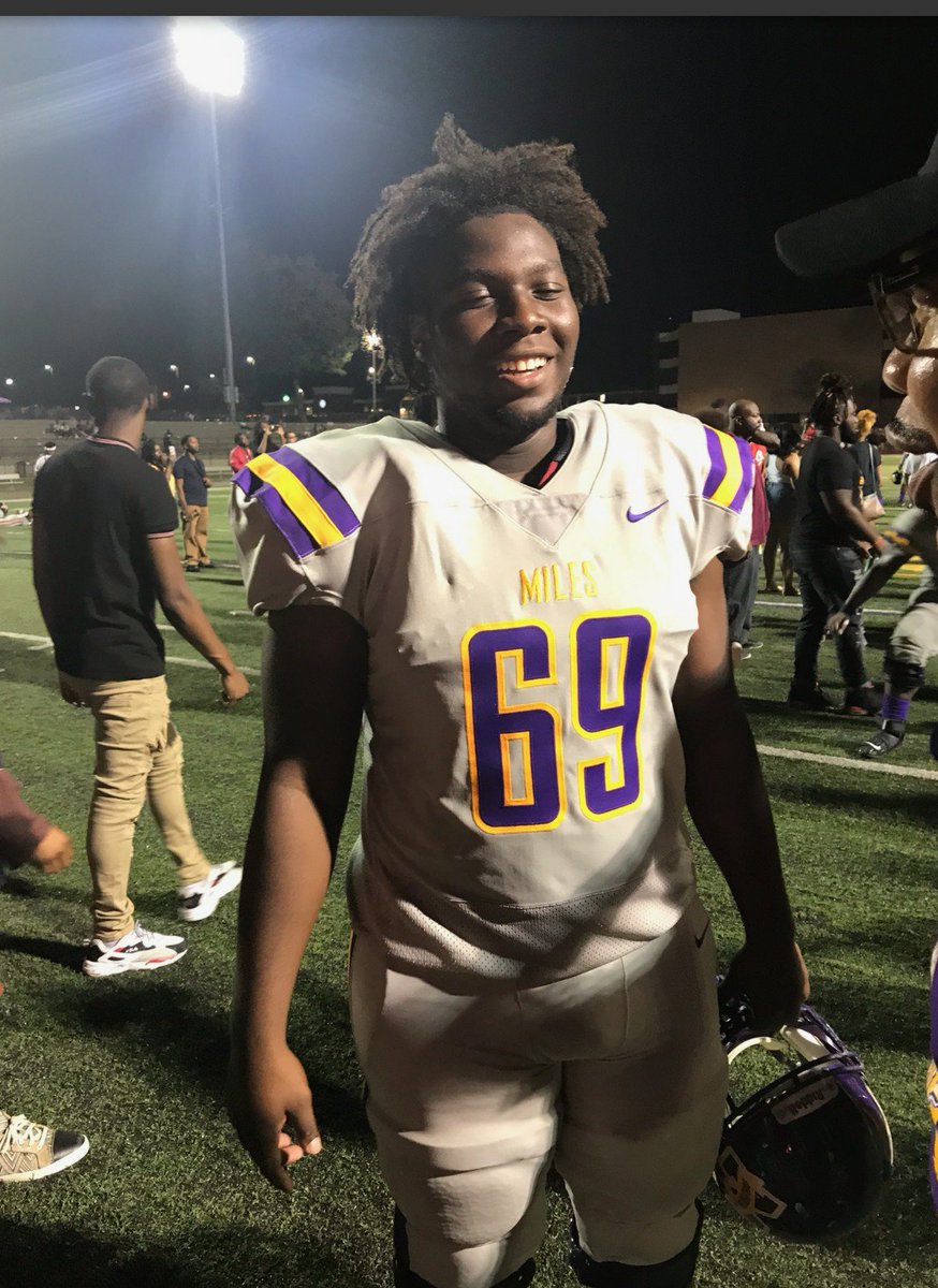 CLINTON SMITH JR. tweet media