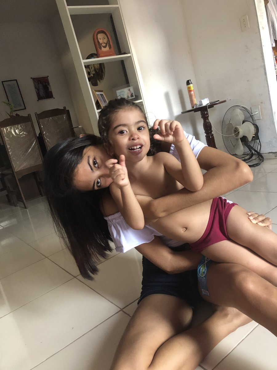 fujadaki's tweet photo. Vocês conhecem o amor da minha vida?! #MiniAli https://t.co/fvZULQaAdC