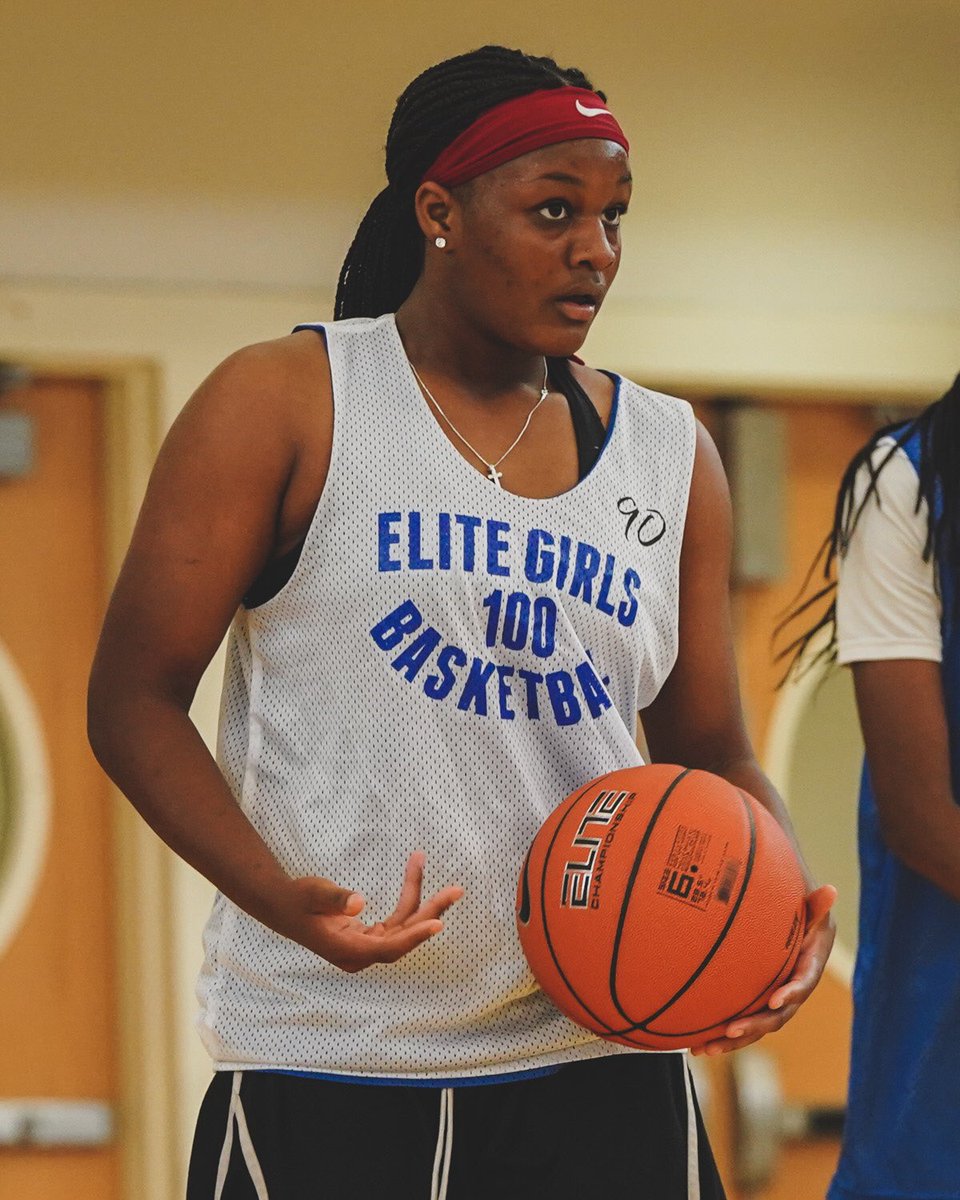 MrCmonNow's tweet photo. #DMVTop100 presented by @NYGHoops and @egbhoops https://t.co/ogGM8BnNxV