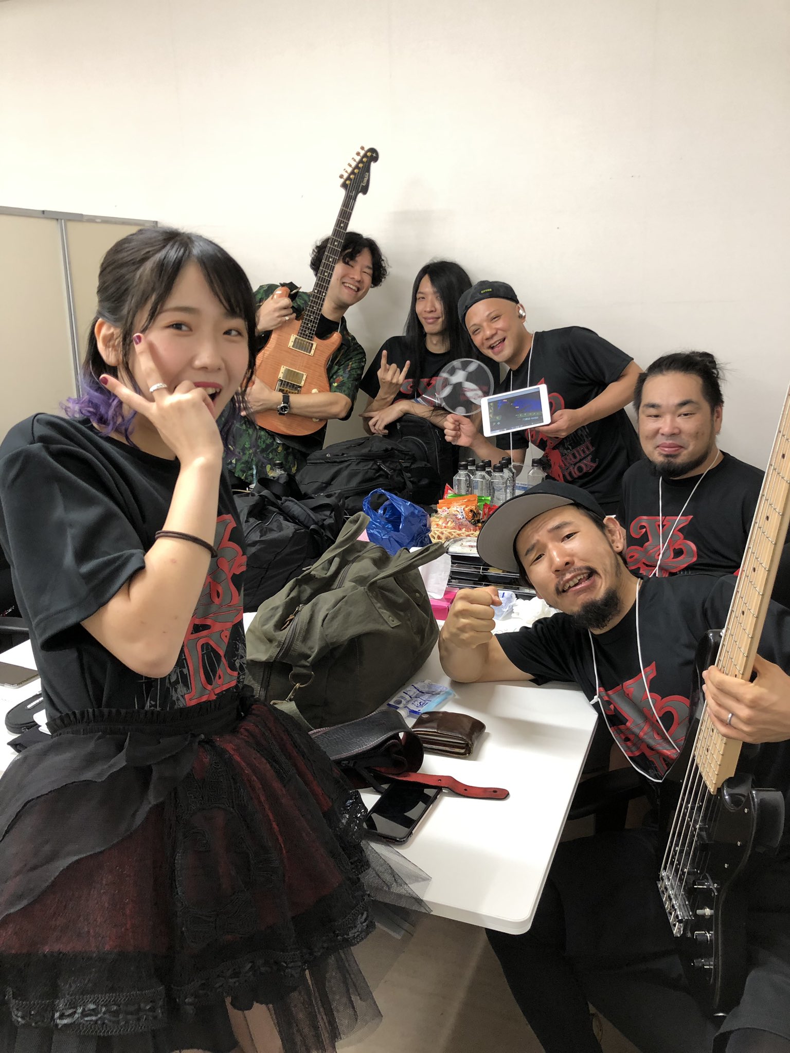 Twitter 上的 日本ファルコム まもなく13 30から ファルコムjdkバンドライブ始まります お待ちしています Konamiブース ホール5 明日15日 日 13 30 Falcom Jdk Bandライブ Youtubeとニコ生 T Co Erof29uc7w Tgs19 T Co 8ibhfswm8c