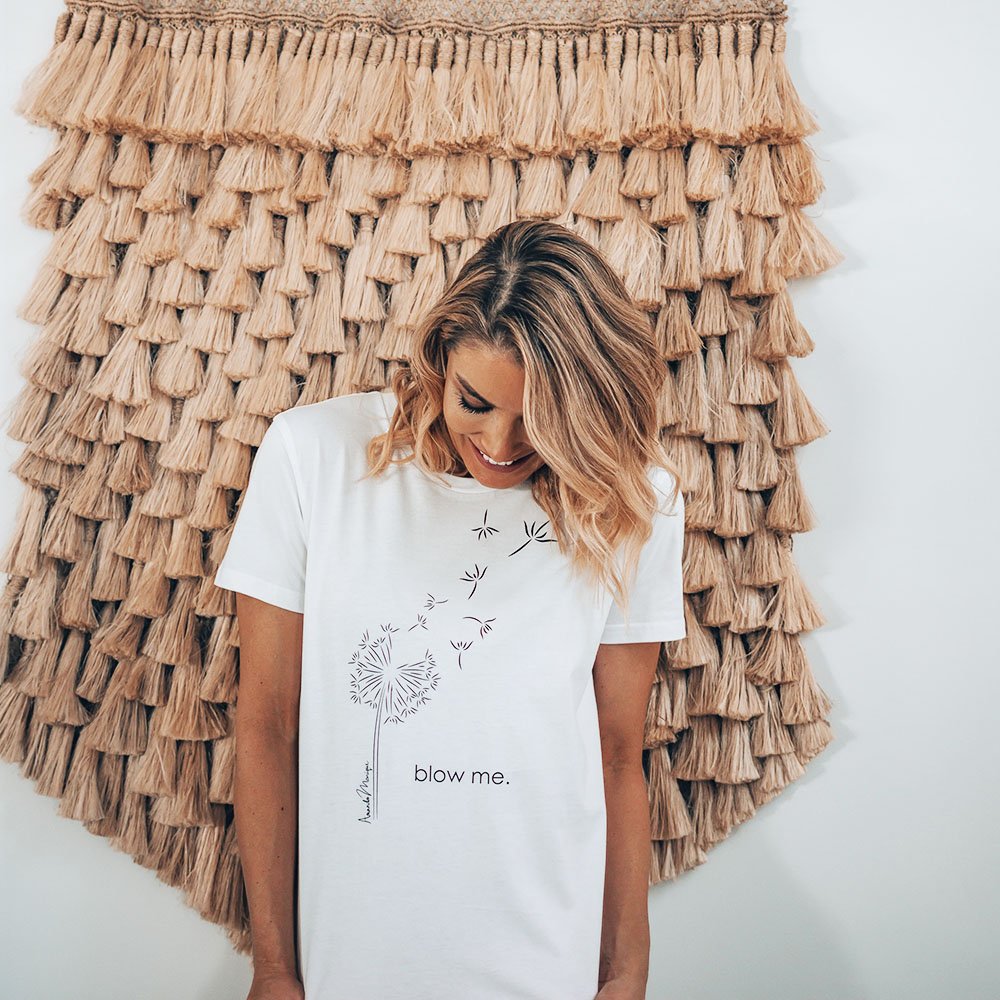 _AMANDAMONIQUE_'s tweet photo. Graphic tees. Some days they're just what you need. #sass | Find the 'Dandelion' T-shirt on our website. | https://t.co/mdgbjvWYOI | #AMANDAMONIQUE 
.
.
.
#AMsquad #fashionlabel #womensclothing #printedtshirt #graphicprint #graphicdesign #fashiondesign #clothinglabel https://t.co/LjE6IONdBx
