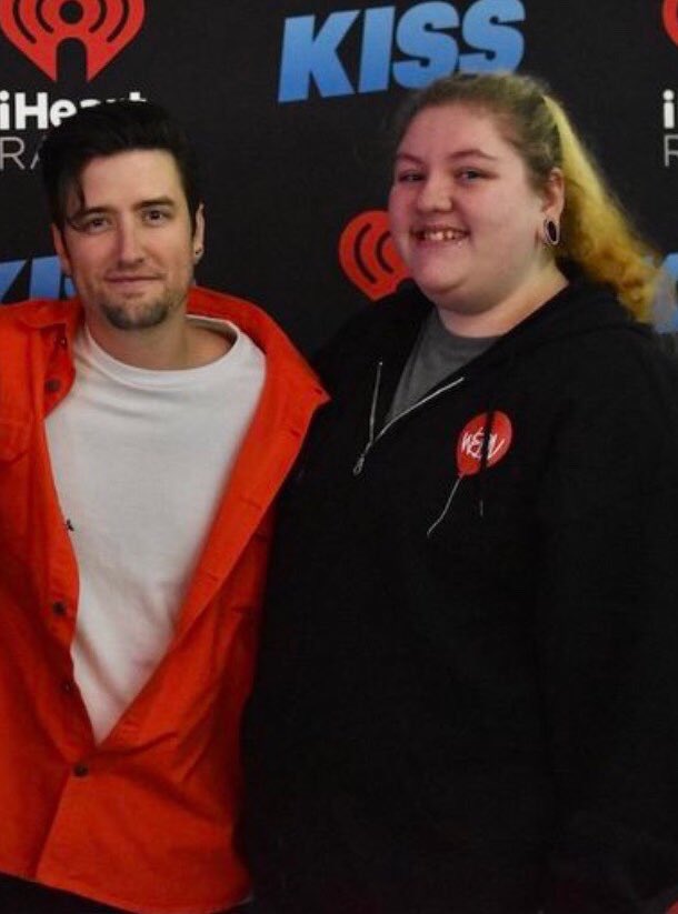 HAPPY MFN BIRTHDAY TO THE LOML LOGAN HENDERSON. ILY 