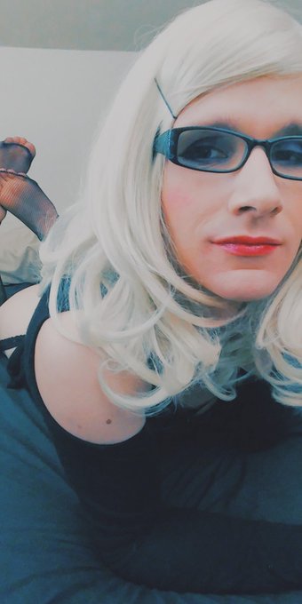 And here's 2 more since we've been apart for so long 😉 https://t.co/zByHuQBWaU